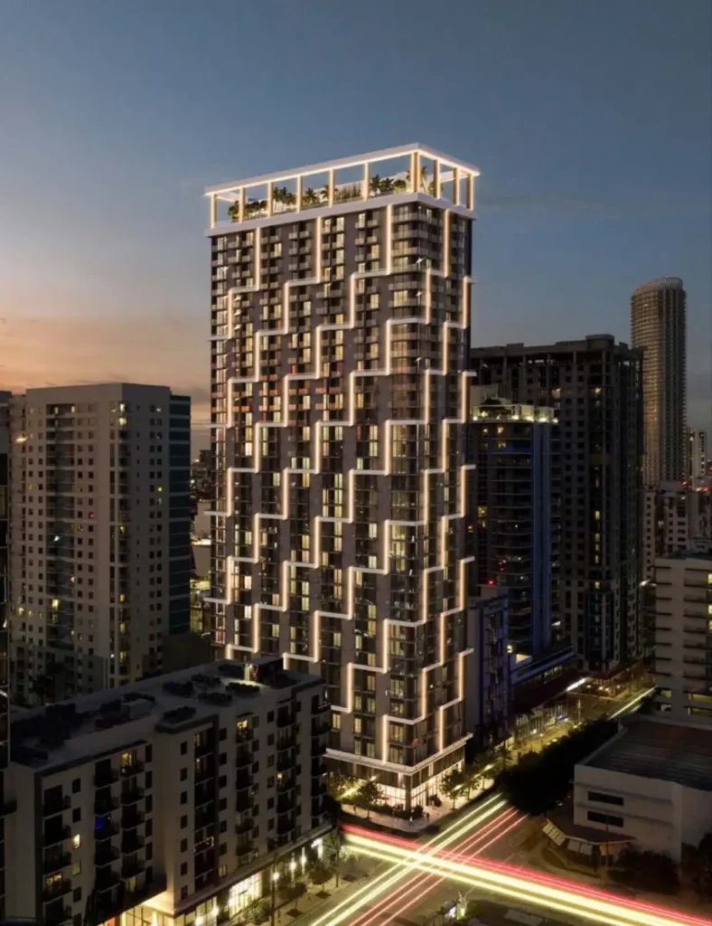 Domus-brickell-center-residences-building